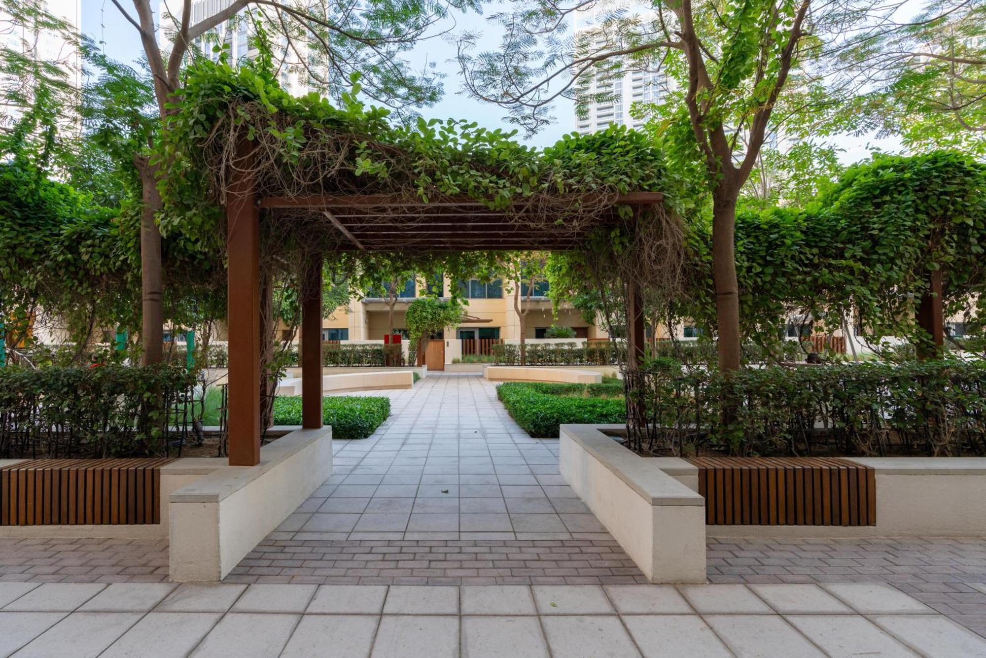 Apartment Spacious & Amazing 3 Bedroom Penthouse Burj Khalifa View