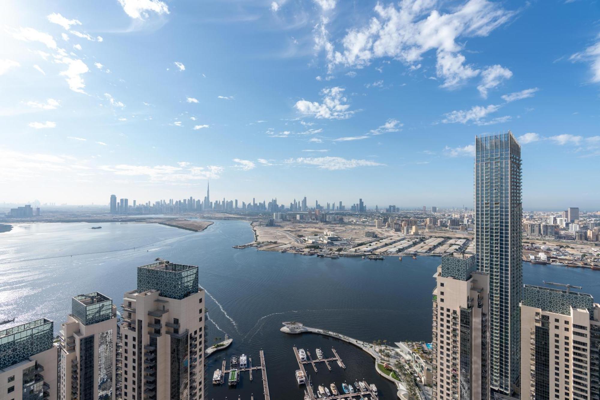 Spacious & Amazing 3 Bedroom Penthouse Burj Khalifa View Dubai