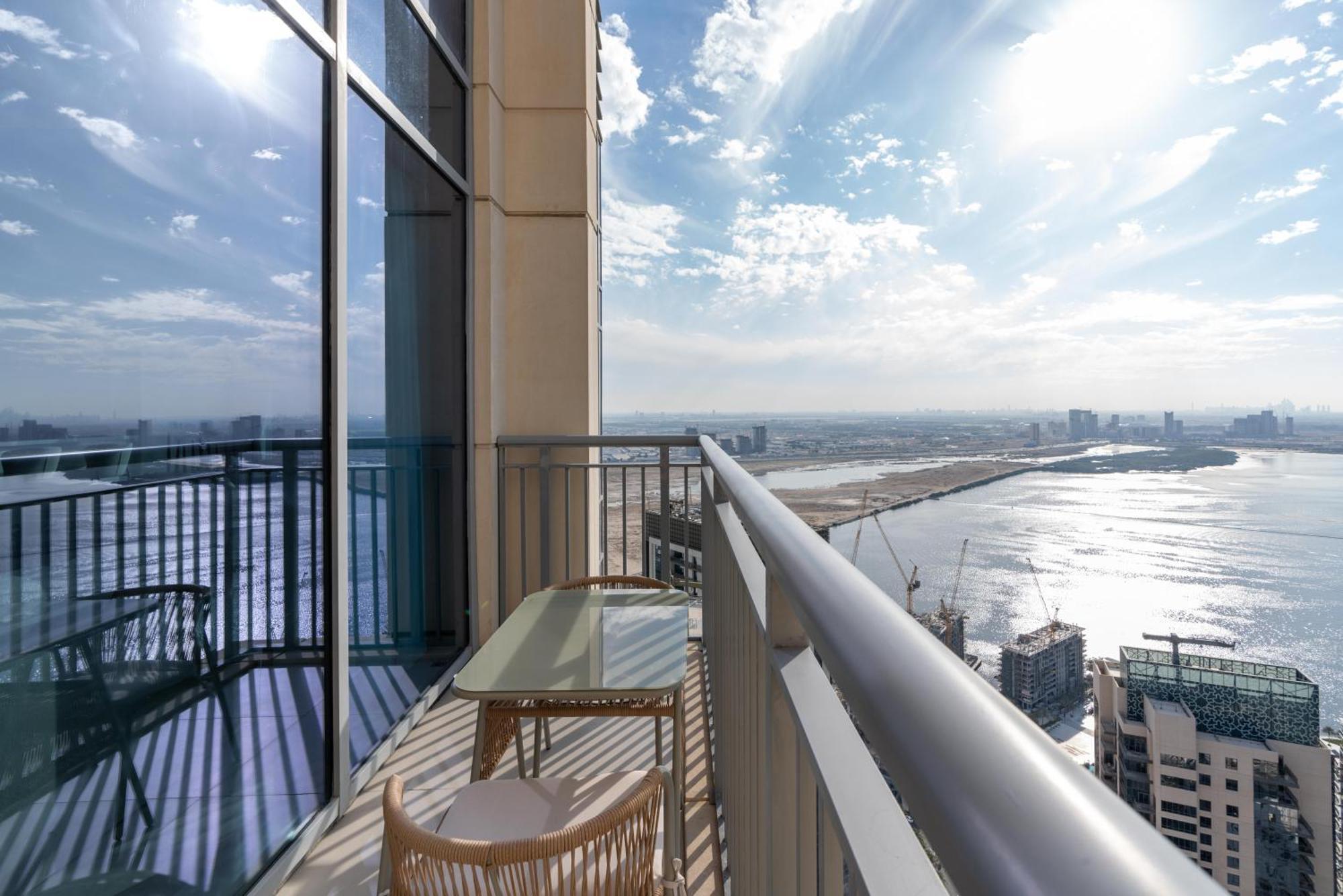 Spacious & Amazing 3 Bedroom Penthouse Burj Khalifa View * Dubai