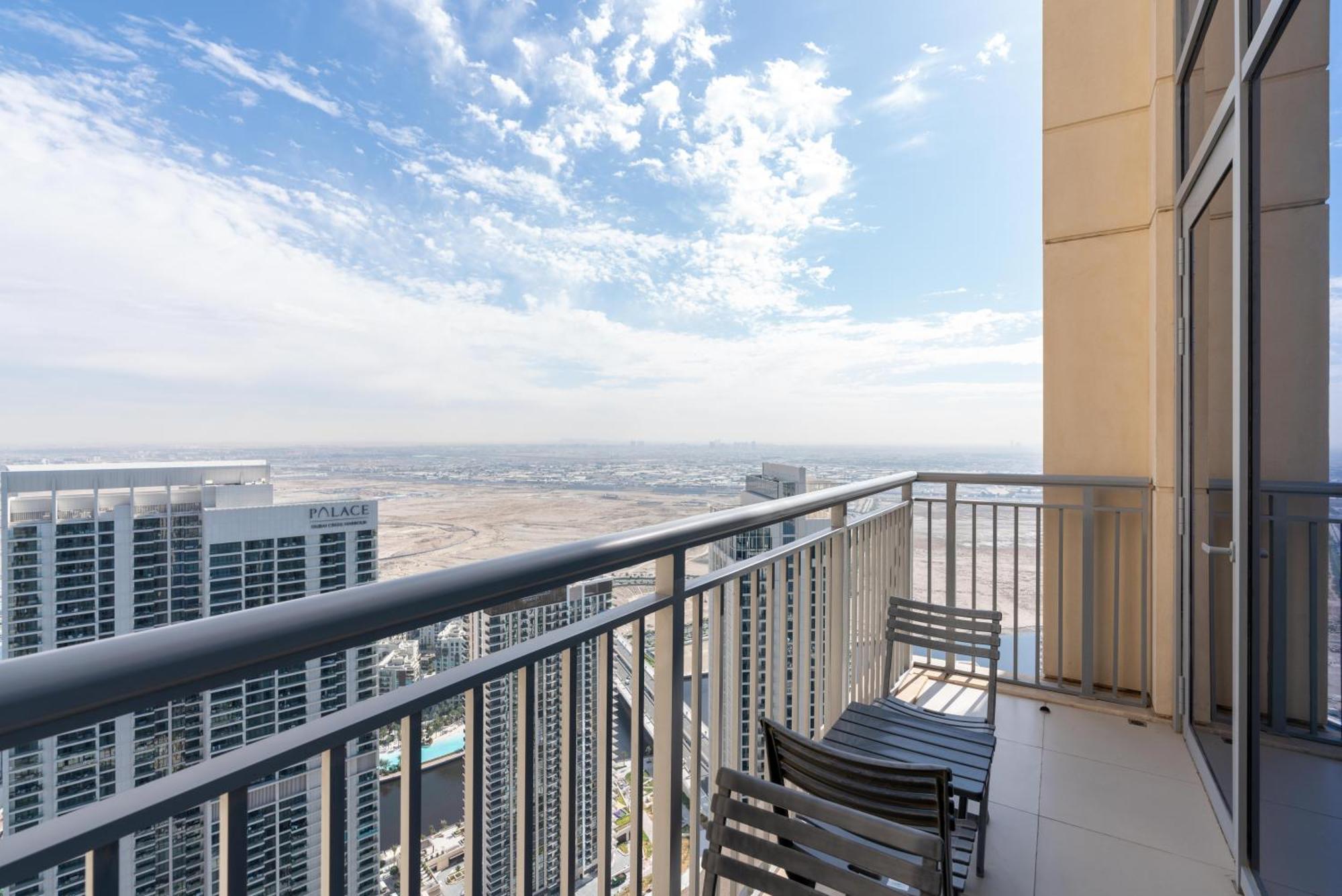 Spacious & Amazing 3 Bedroom Penthouse Burj Khalifa View Apartment