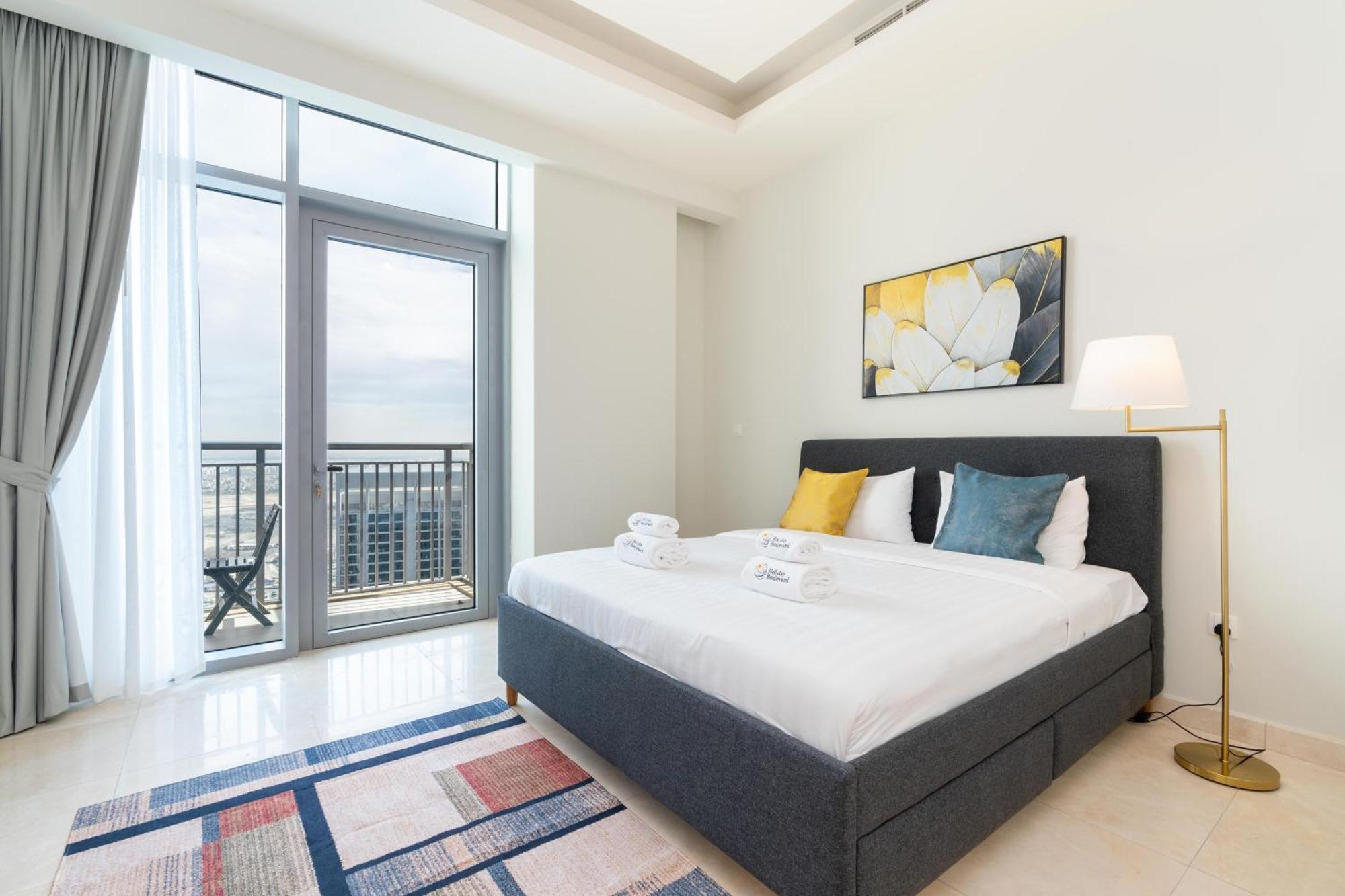 Apartment Spacious & Amazing 3 Bedroom Penthouse Burj Khalifa View
