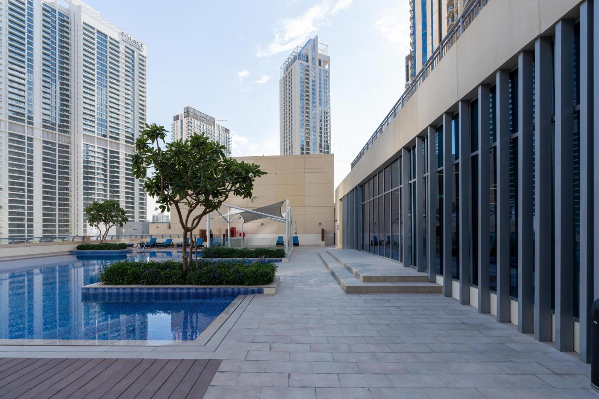 Spacious & Amazing 3 Bedroom Penthouse Burj Khalifa View Apartment