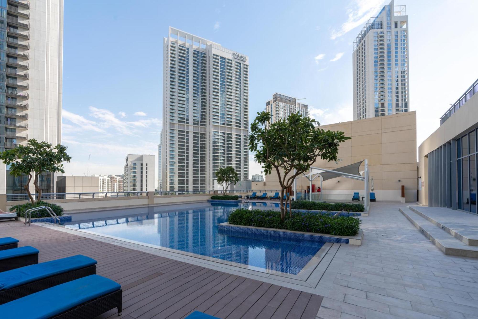 Spacious & Amazing 3 Bedroom Penthouse Burj Khalifa View Apartment